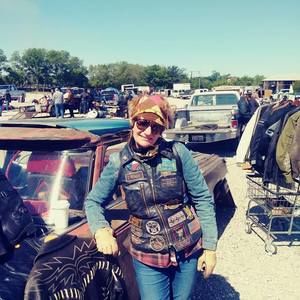 Meet your Posher, Kim